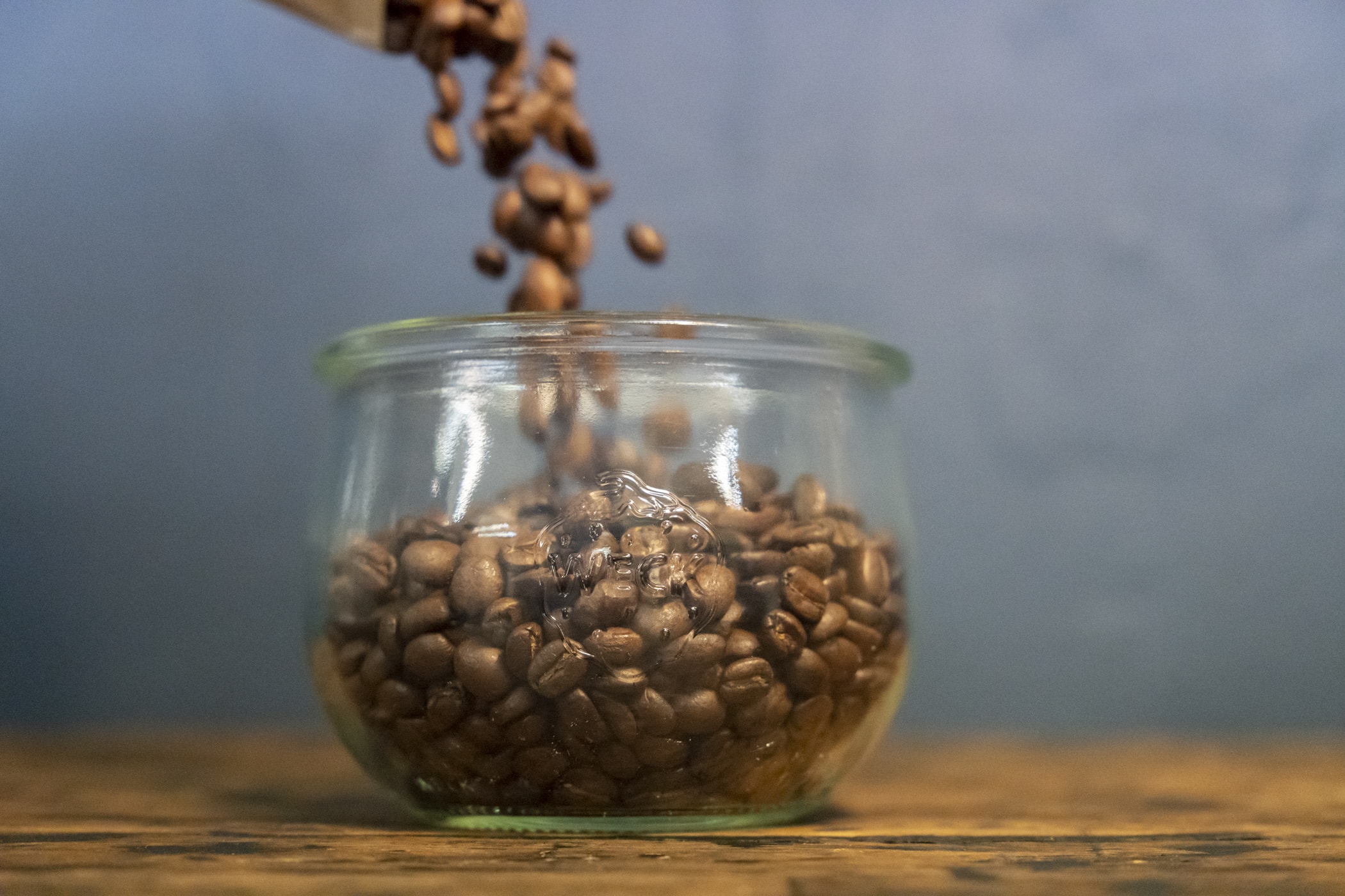 Kaffee-umfuellen-20220103_1509-ZURIGA-Kaffee-Lagern-DSC04436-b-kl.jpg